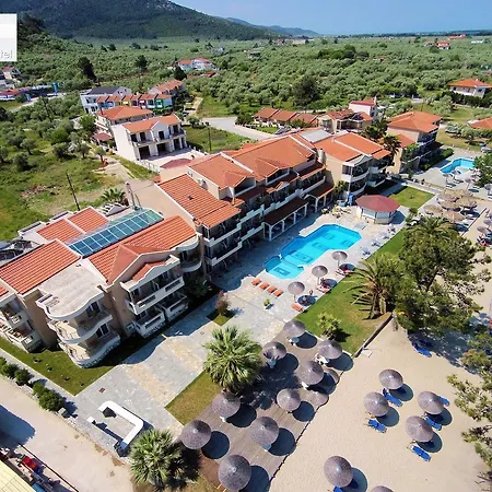 Rachoni Bay מלון 3*