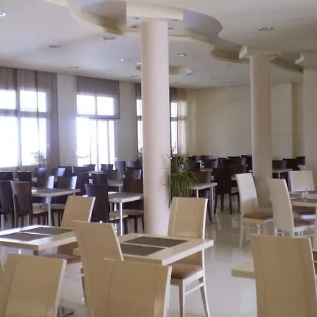 Rachoni Bay Szálloda 3*