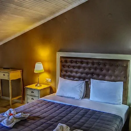 Hotel Rachoni Bay